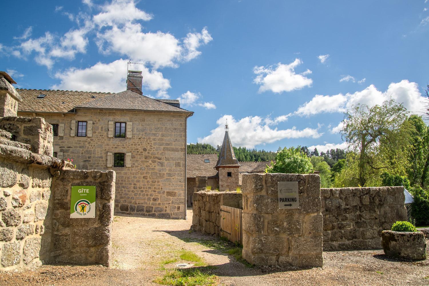 Gites De France 24 Personnes - Domaine De Coulagnettes Serverette Zewnętrze zdjęcie